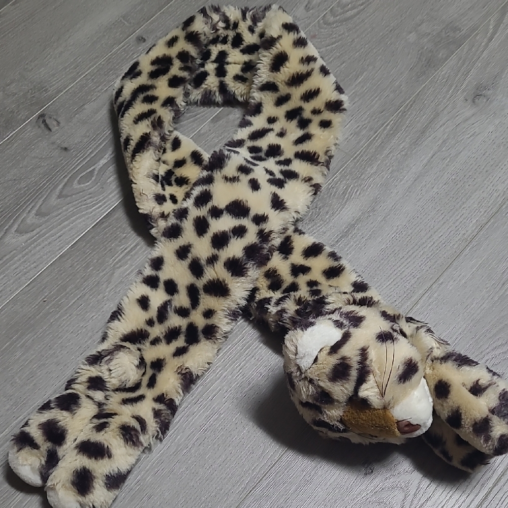 Plush Leopard Print Faux Fur Scarf Wrap - Cream and Black